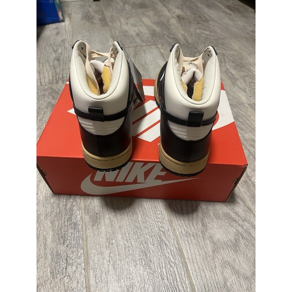 Size 10.5W/9M - W Nike Dunk High Vintage Black - NEW IN BOX - "Vintage Panda" - Picture 3 of 7